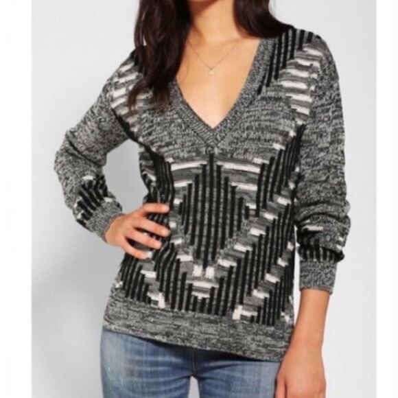 Anthropologie Silence and Noise Sweater - Picture 1 of 7
